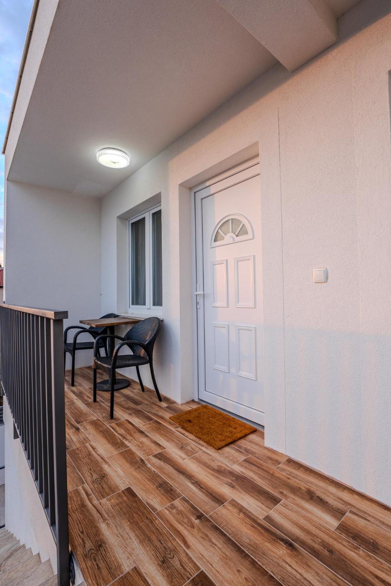 Villa Leny With Pool Sukošan Exteriér fotografie